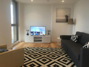 Luxurious serviced apartment in Croydon